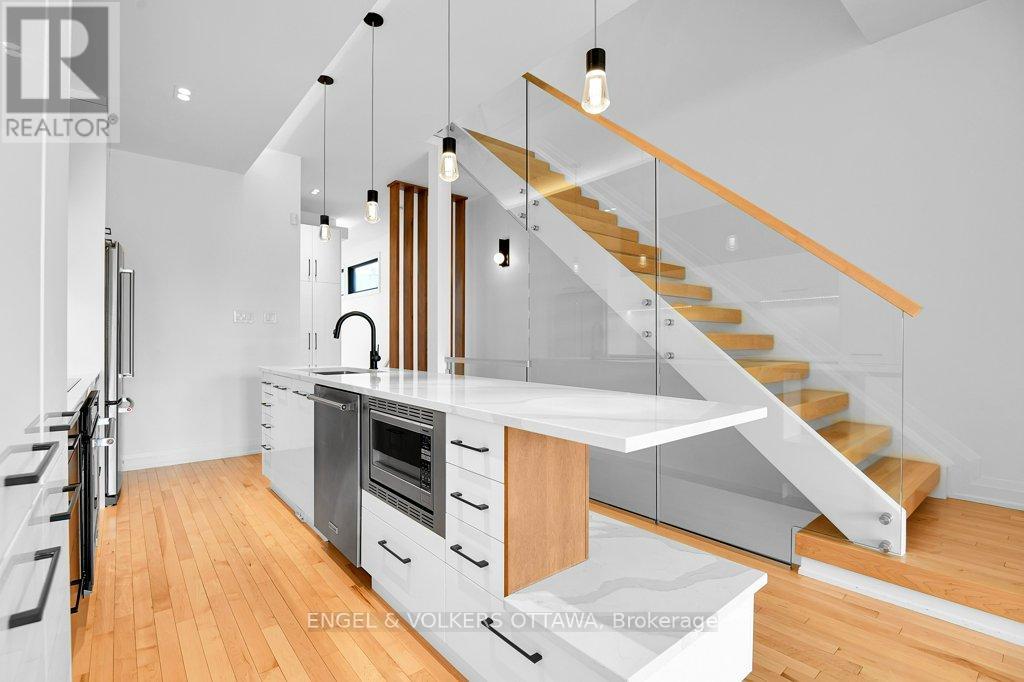 101 Wurtemburg Street, Ottawa, Ontario  K1N 8L9 - Photo 6 - X12182213