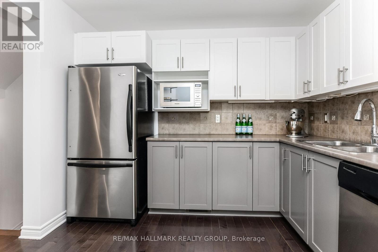 59 Brady Avenue, Ottawa, Ontario  K2K 0B2 - Photo 12 - X12182252