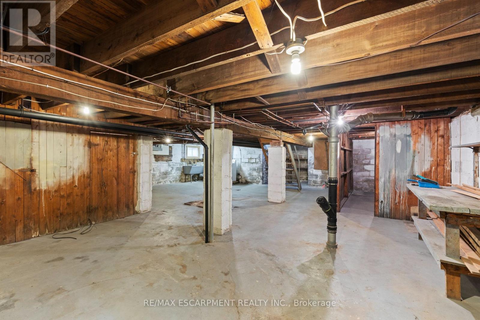 155 Balmoral Avenue S, Hamilton, Ontario  L8M 3K2 - Photo 37 - X12182130