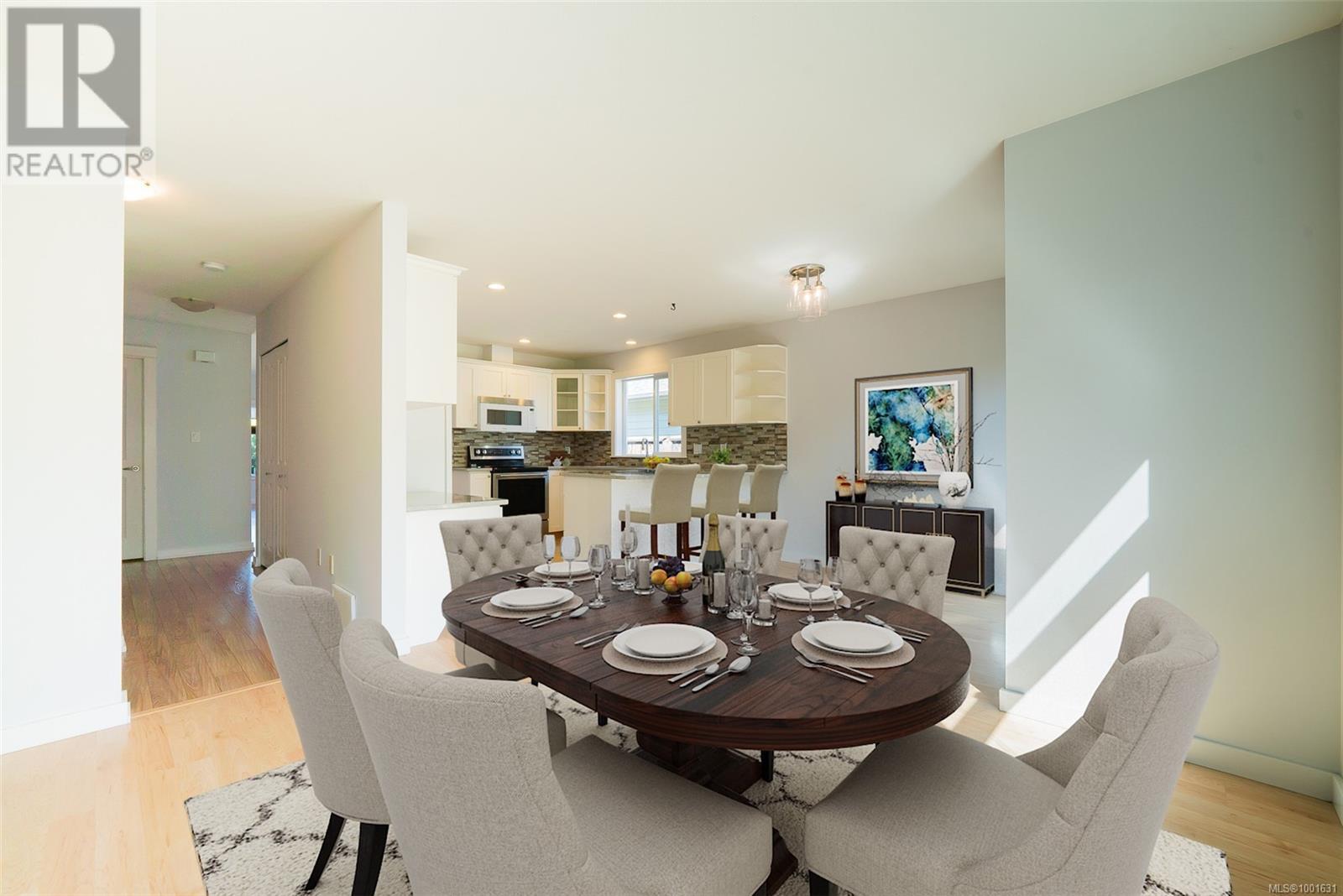 Property at 428 Day Pl image 4