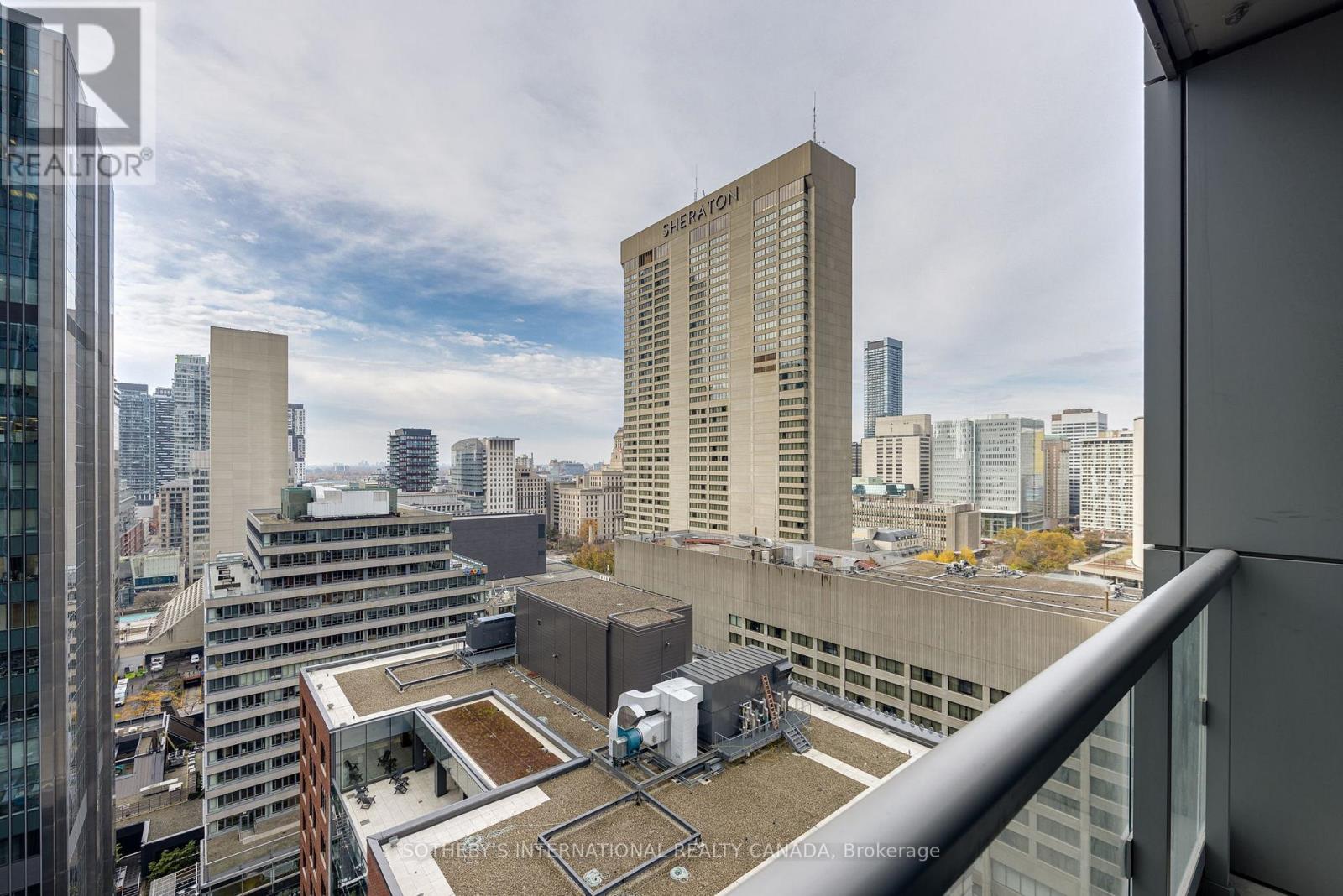 2014 - 70 Temperance Street, Toronto, Ontario  M5H 0B1 - Photo 15 - C12113067