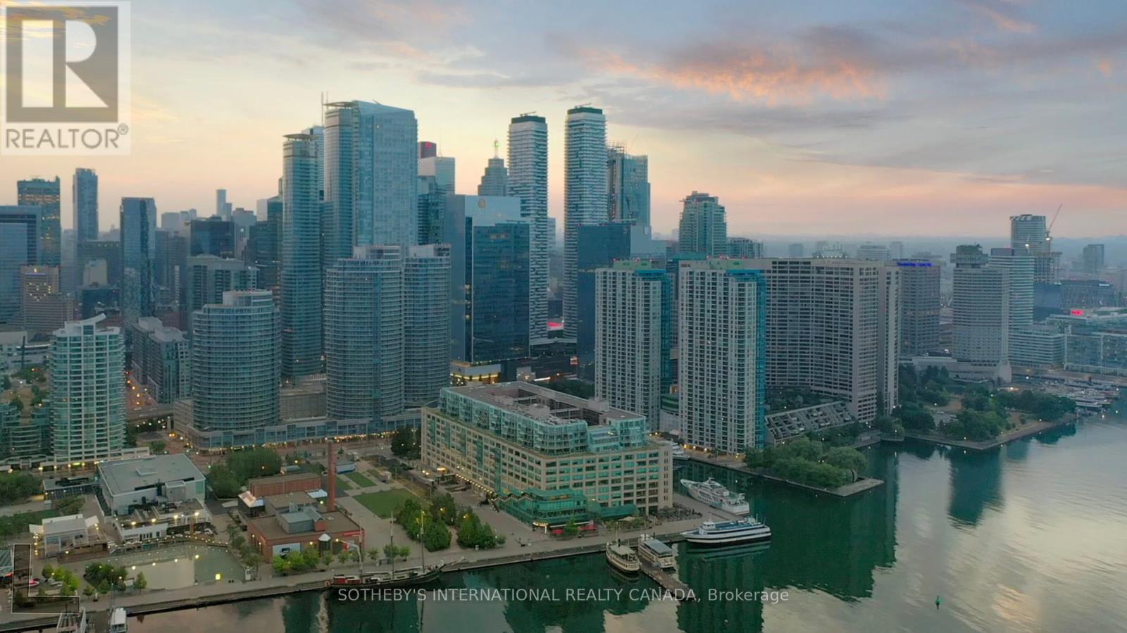 3212 - 99 Harbour Square, Toronto (Waterfront Communities), Ontario  M5J 2H2 - Photo 44 - C12173710
