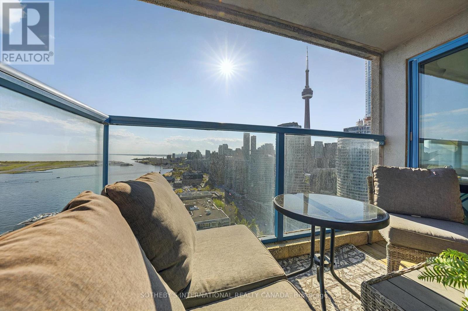 3212 - 99 Harbour Square, Toronto (Waterfront Communities), Ontario  M5J 2H2 - Photo 27 - C12173710