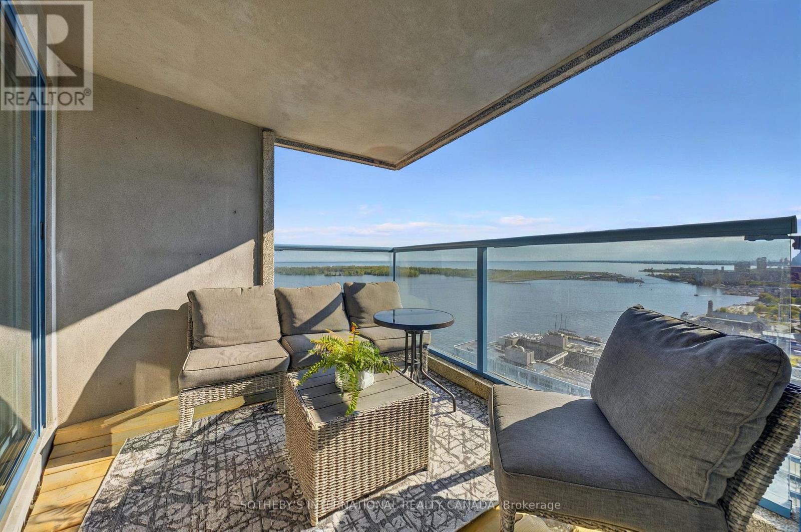 3212 - 99 Harbour Square, Toronto (Waterfront Communities), Ontario  M5J 2H2 - Photo 26 - C12173710