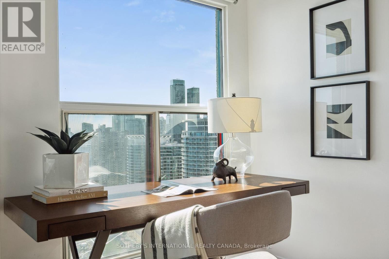 3212 - 99 Harbour Square, Toronto (Waterfront Communities), Ontario  M5J 2H2 - Photo 21 - C12173710