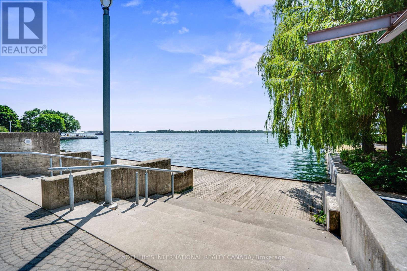 3212 - 99 Harbour Square, Toronto (Waterfront Communities), Ontario  M5J 2H2 - Photo 45 - C12173710