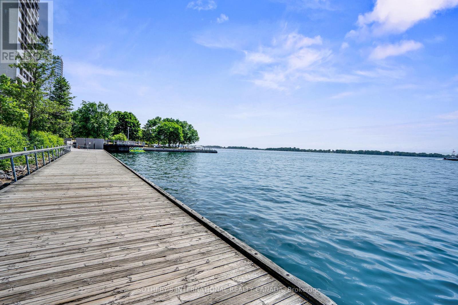 3212 - 99 Harbour Square, Toronto (Waterfront Communities), Ontario  M5J 2H2 - Photo 46 - C12173710