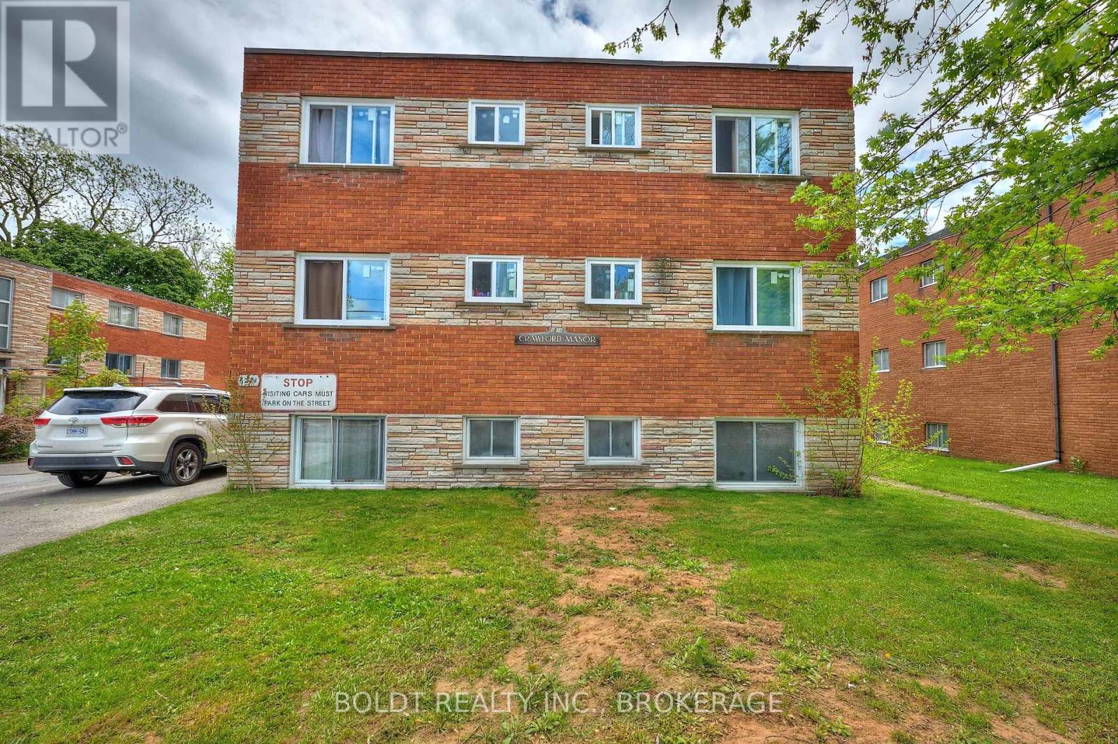 6274 Barker Street, Niagara Falls (Dorchester), Ontario  L2G 1Y7 - Photo 1 - X12182278