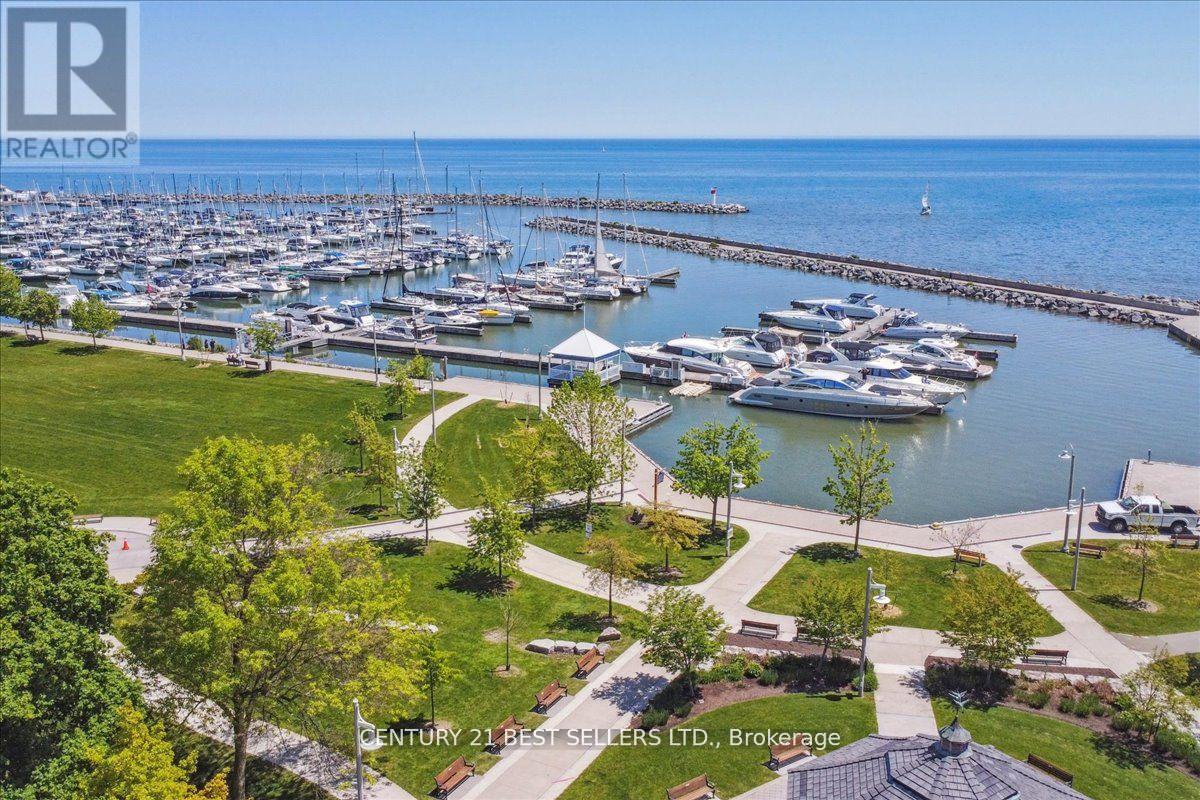 41 Cudmore Road, Oakville, Ontario  L6L 2Y4 - Photo 49 - W12174145