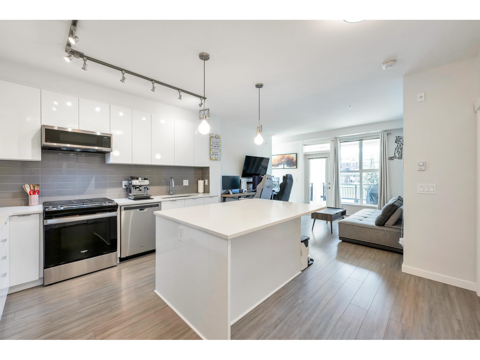 B222 8150 207 Street, Langley, British Columbia  V2Y 4J3 - Photo 1 - R3008393