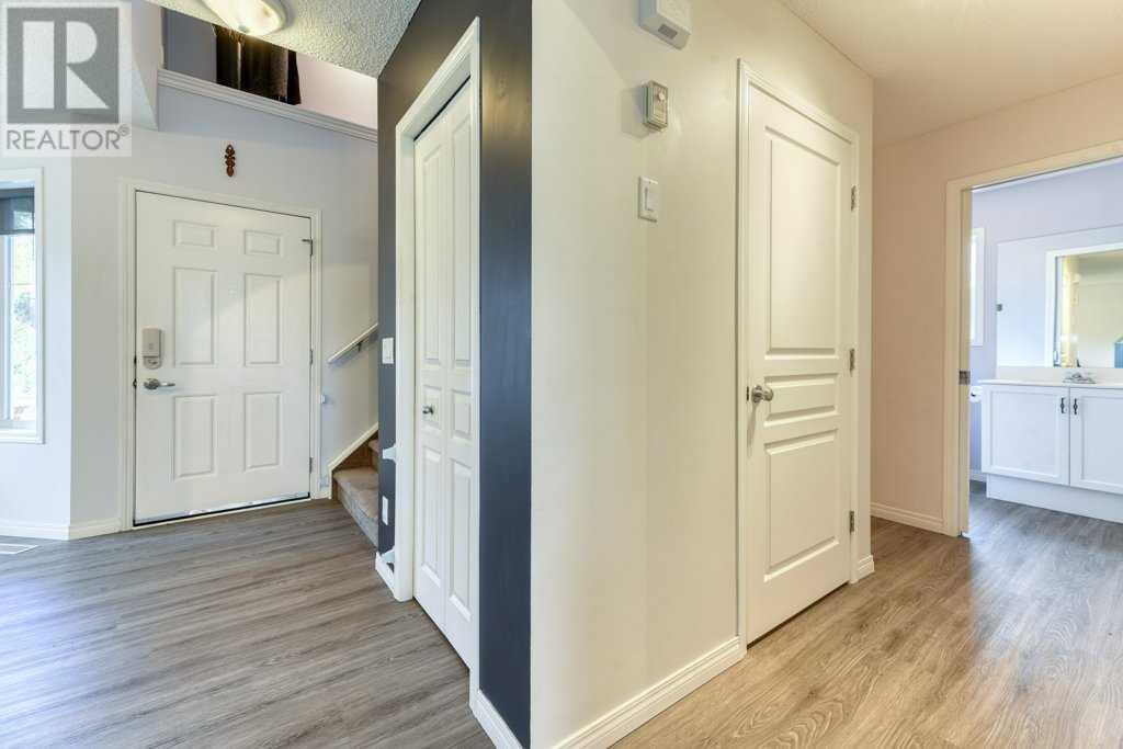 358 West Creek Springs, Chestermere, Alberta  T1X 1R7 - Photo 8 - A2224244