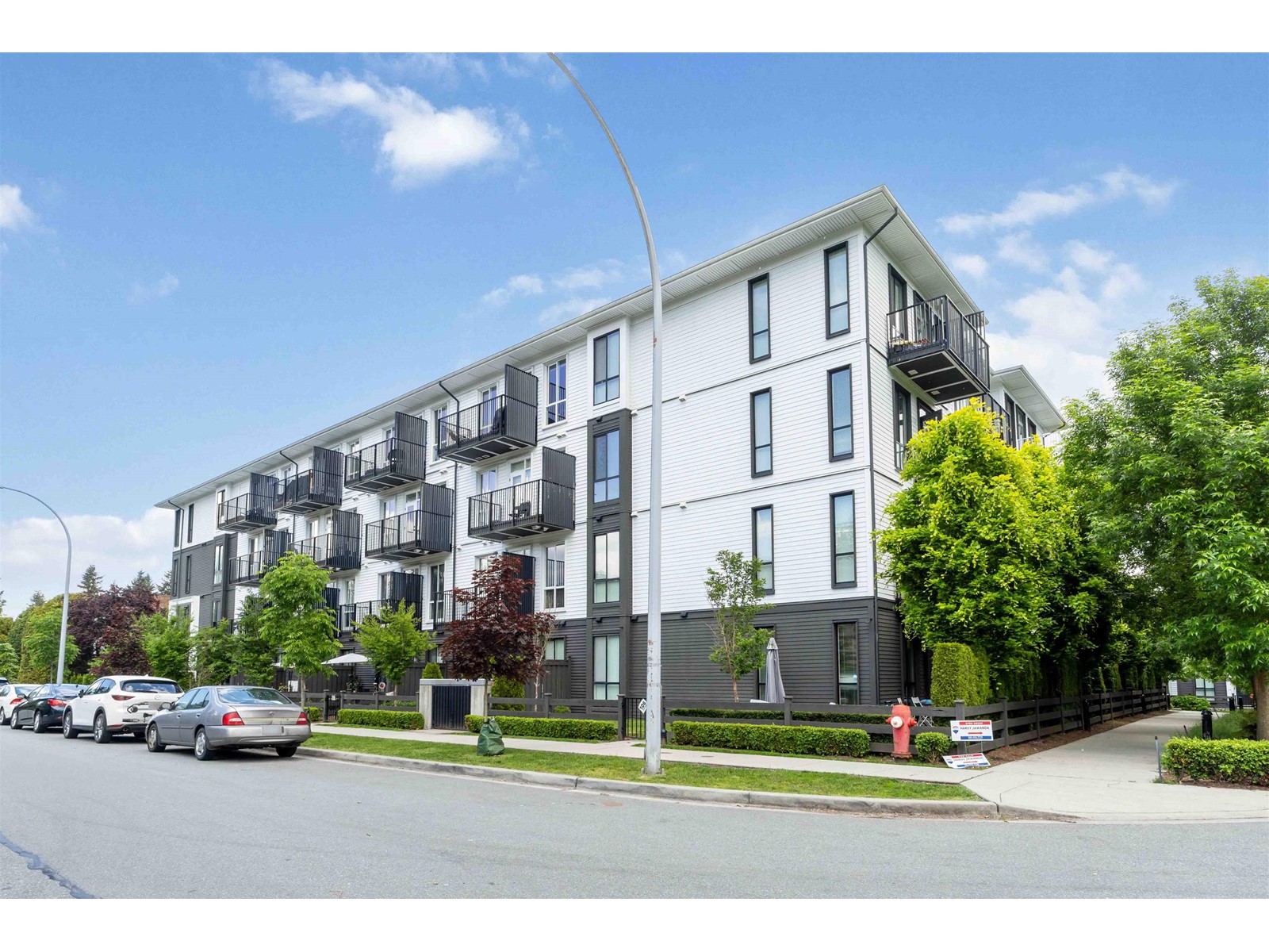 414 10168 149 Street, Surrey, British Columbia  V3R 0E9 - Photo 3 - R3006829