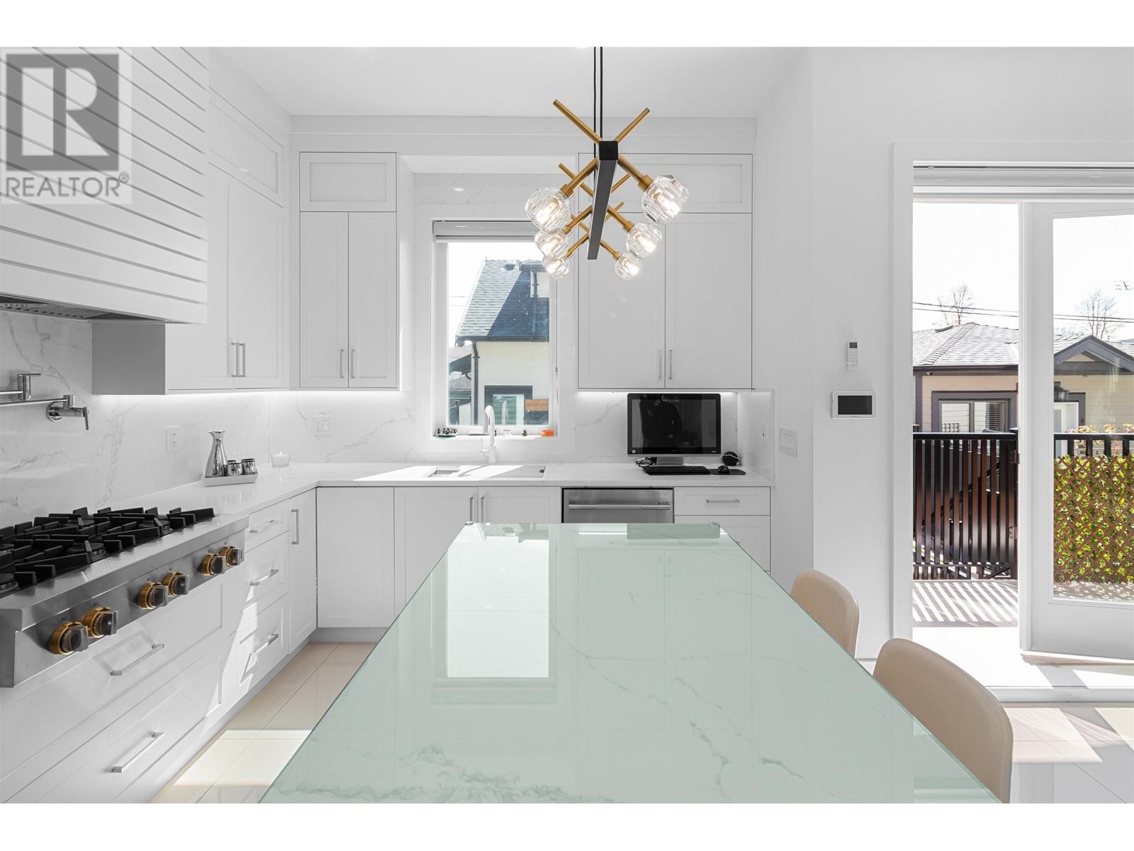 886 E 38th Avenue, Vancouver, British Columbia  V5W 1J3 - Photo 10 - R3008817