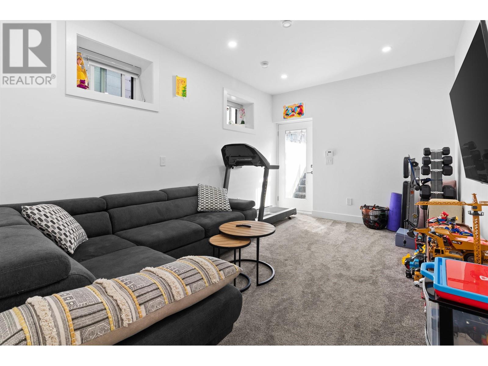886 E 38th Avenue, Vancouver, British Columbia  V5W 1J3 - Photo 27 - R3008817