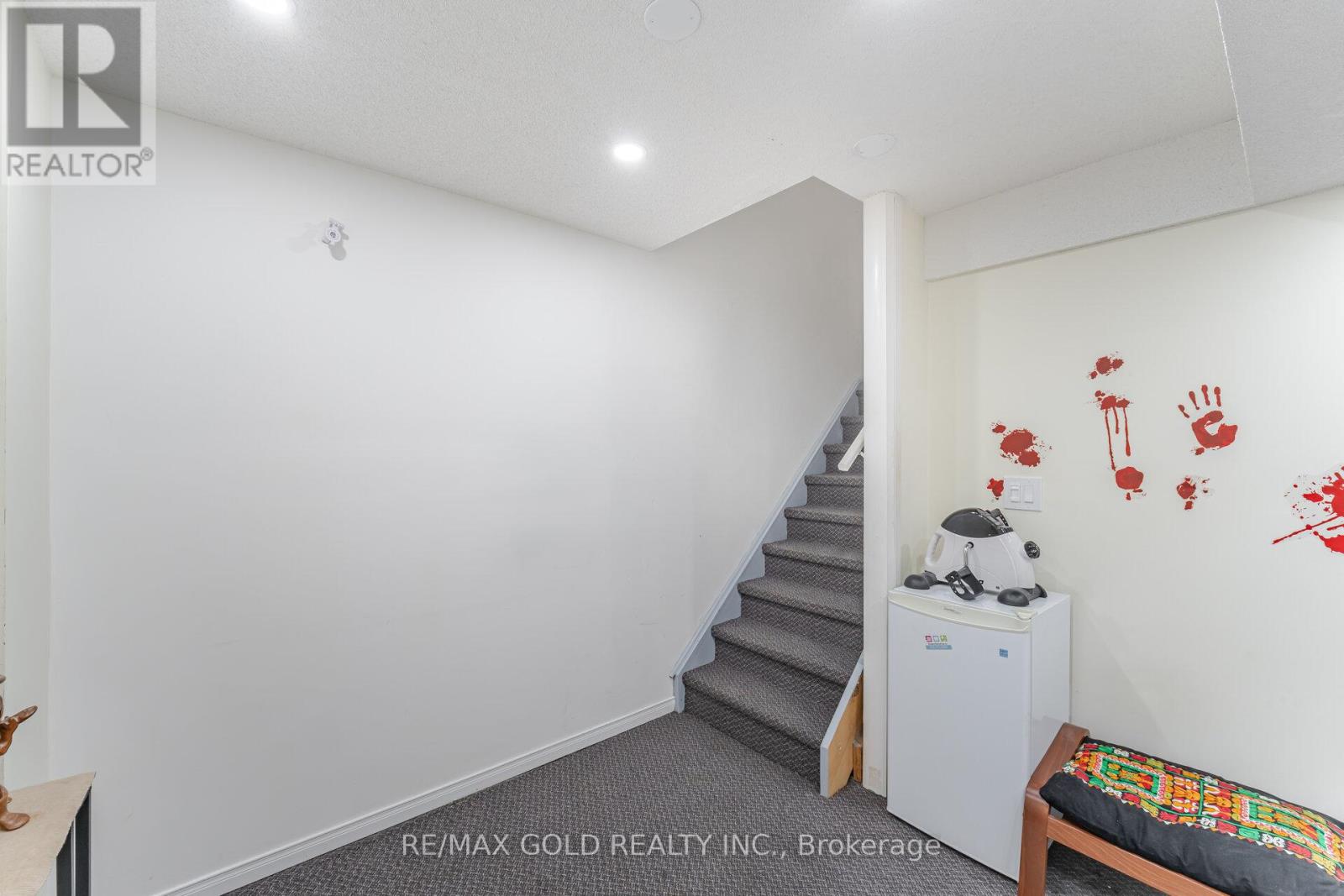 6050 Castlegrove Court, Mississauga, Ontario  L5N 7A7 - Photo 24 - W12182126