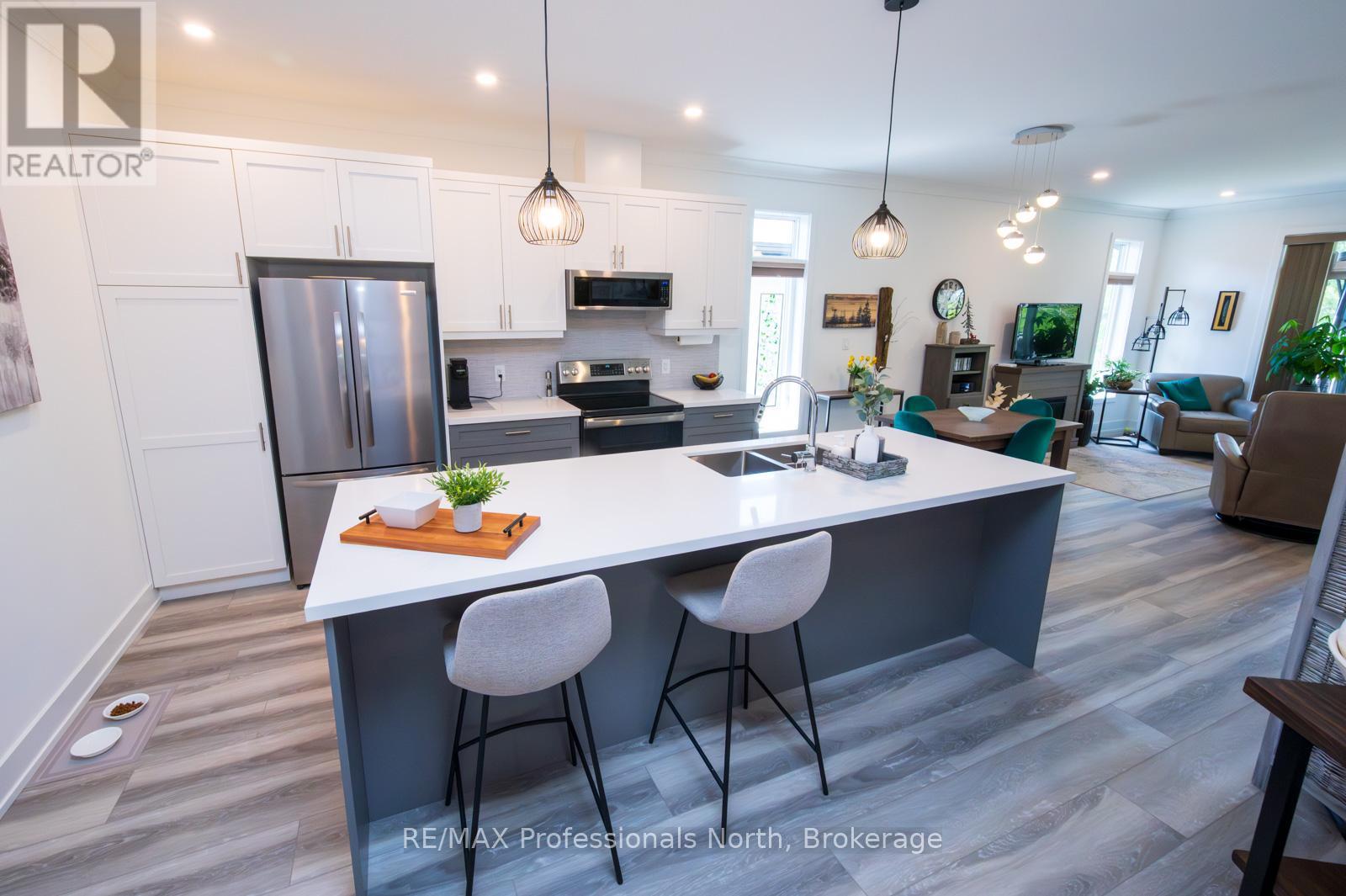 37 Jack Street, Huntsville, Ontario  P1H 0G4 - Photo 10 - X12182222
