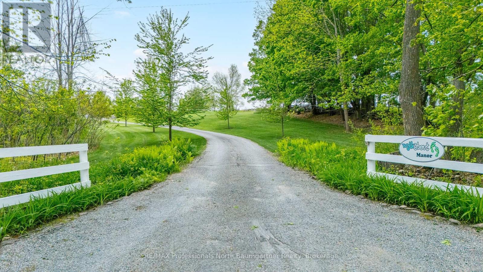 451 Fairbairn Road, Kawartha Lakes, Ontario  K0M 1A0 - Photo 5 - X12182250