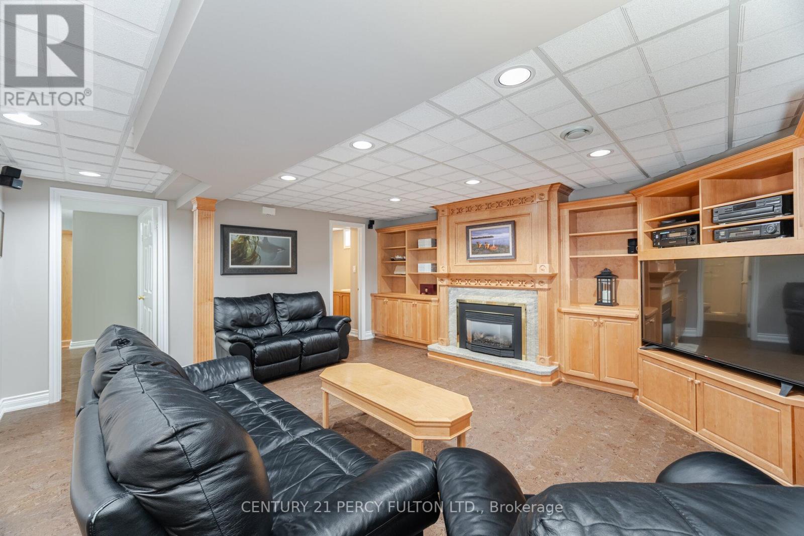 1019 Sherman Crescent, Pickering, Ontario  L1X 1P4 - Photo 35 - E12181249