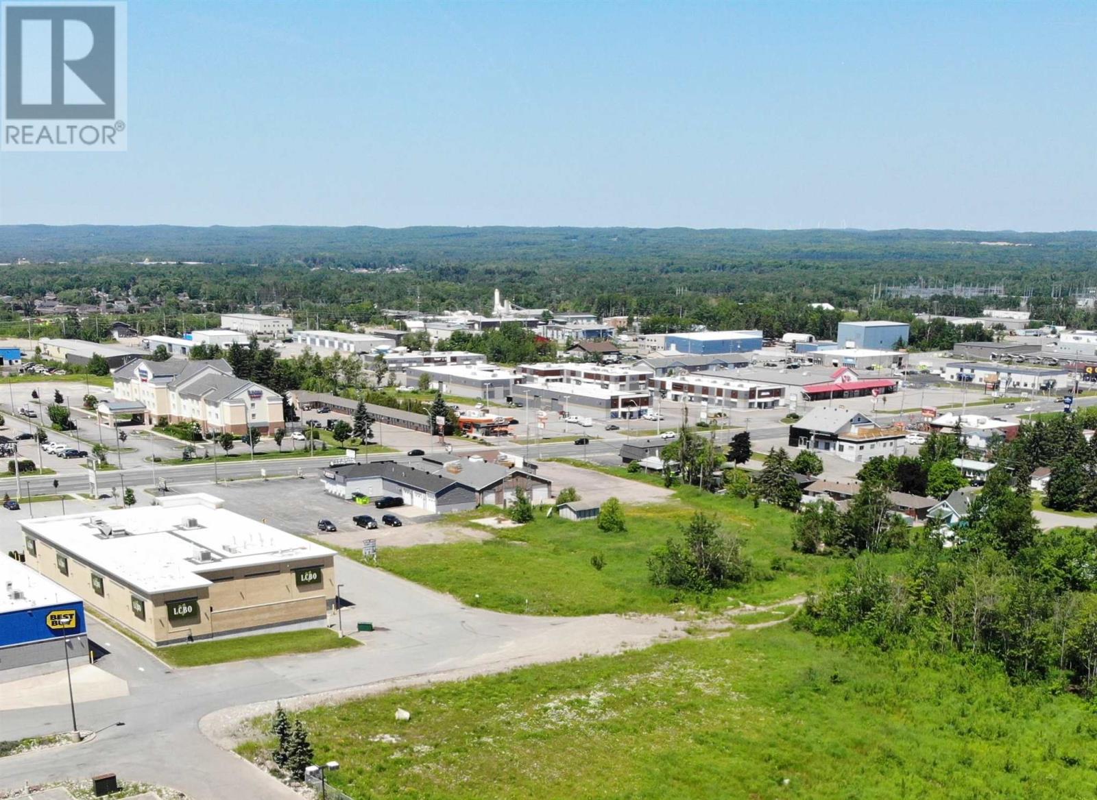 642 Great Northern Rd, Sault Ste. Marie, Ontario  P6B 4Z9 - Photo 3 - SM251323