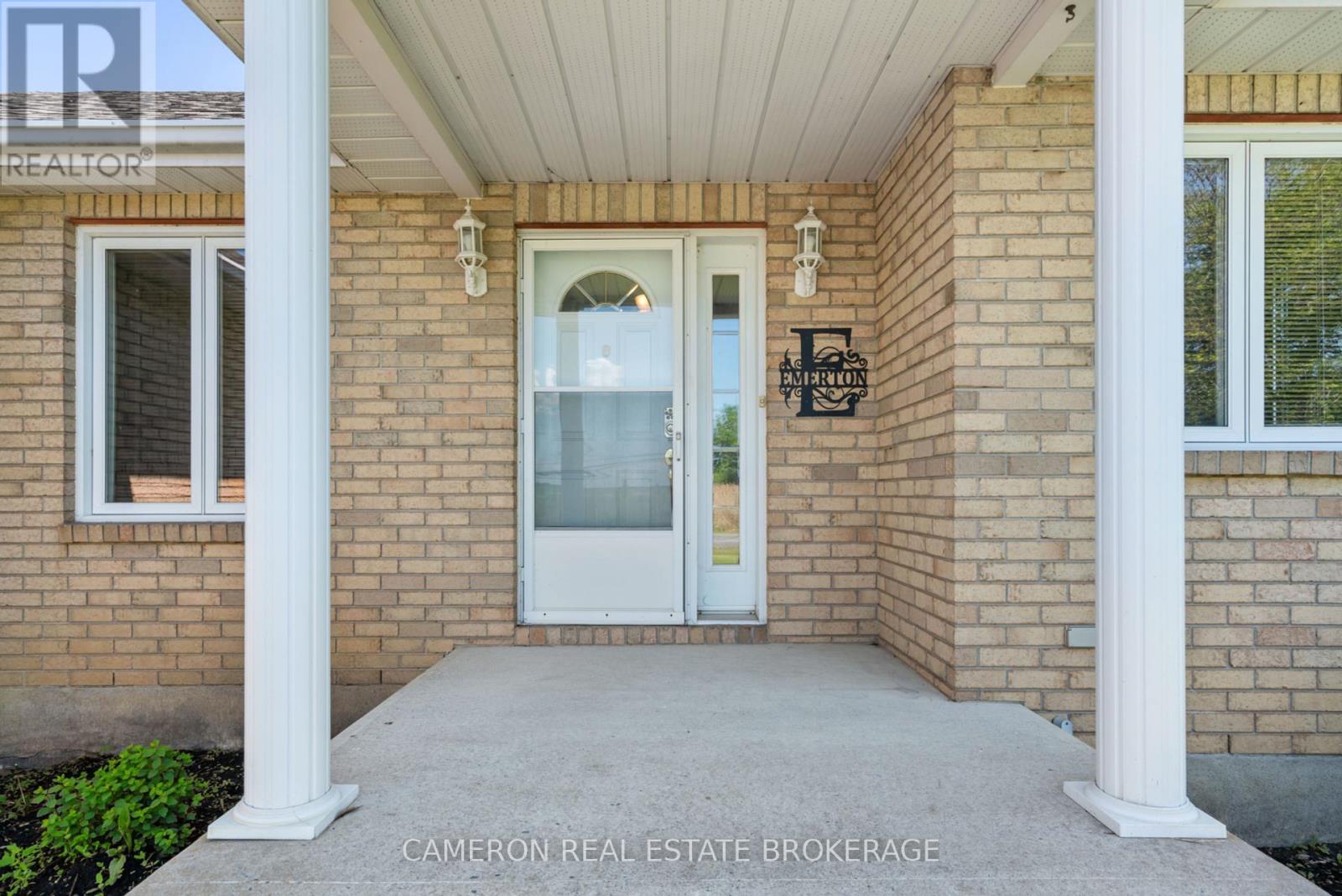 18614 County 2 Road, South Glengarry, Ontario  K6H 5R5 - Photo 3 - X12182225