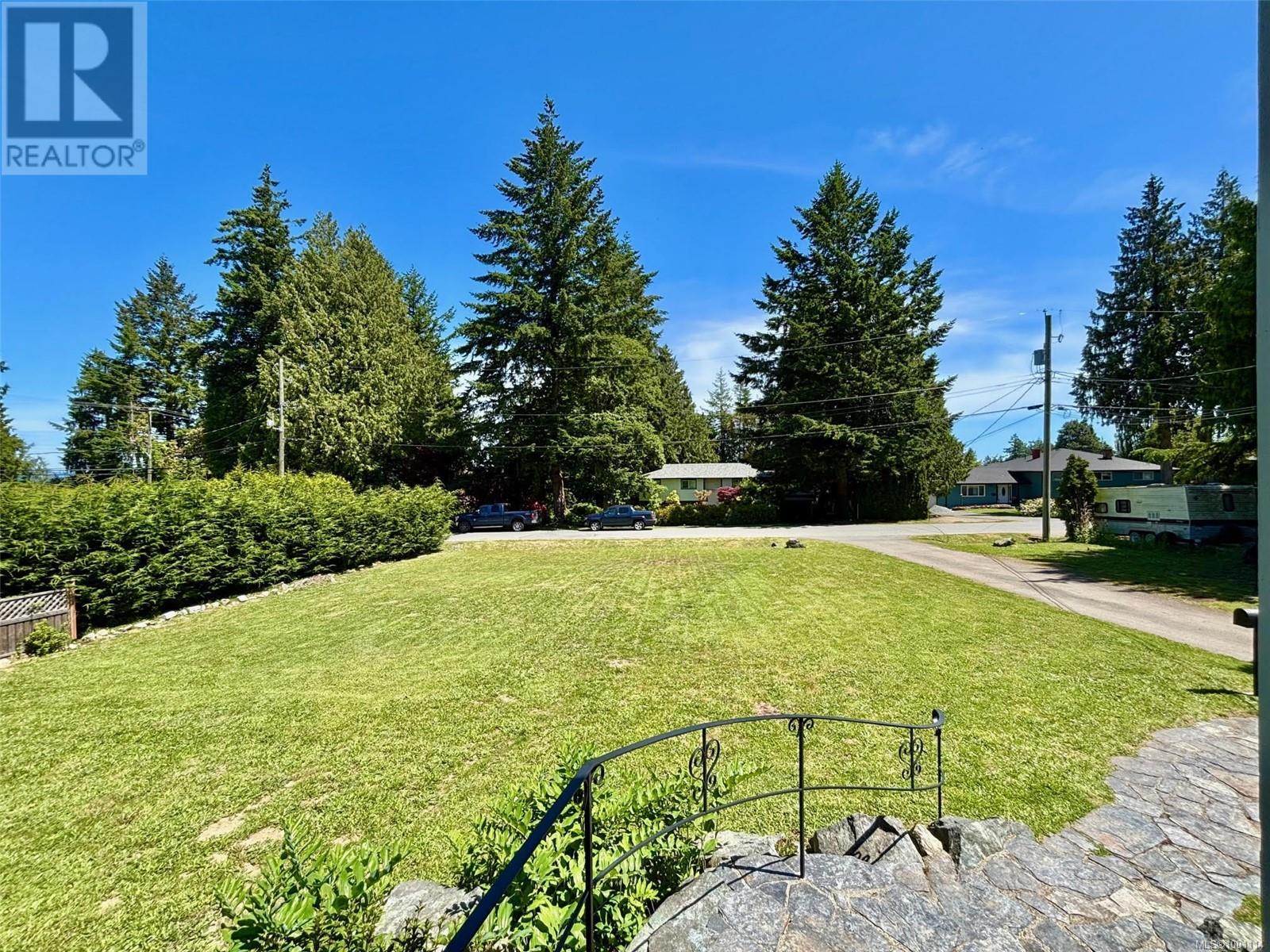 6310 Springlea Rd, Central Saanich, British Columbia  V8Z 5Z4 - Photo 34 - 1001114