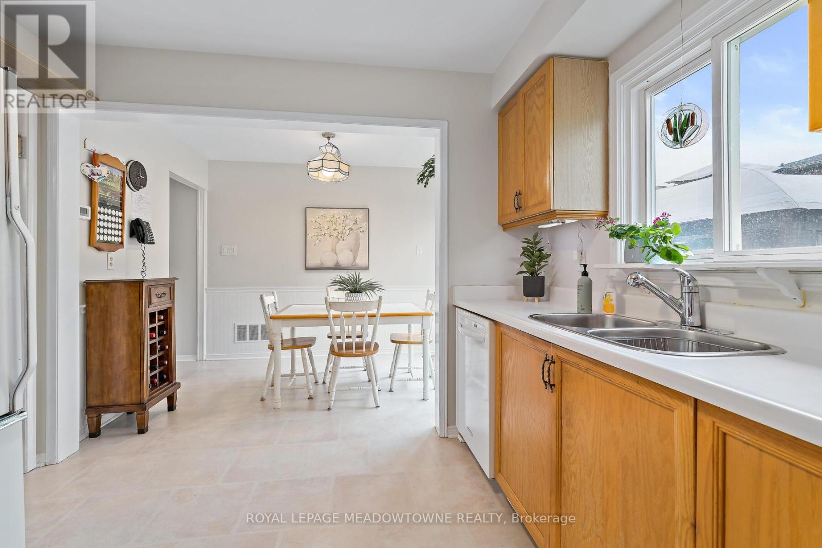 262 Murray Street, Brampton, Ontario  L6X 3T4 - Photo 13 - W12181935