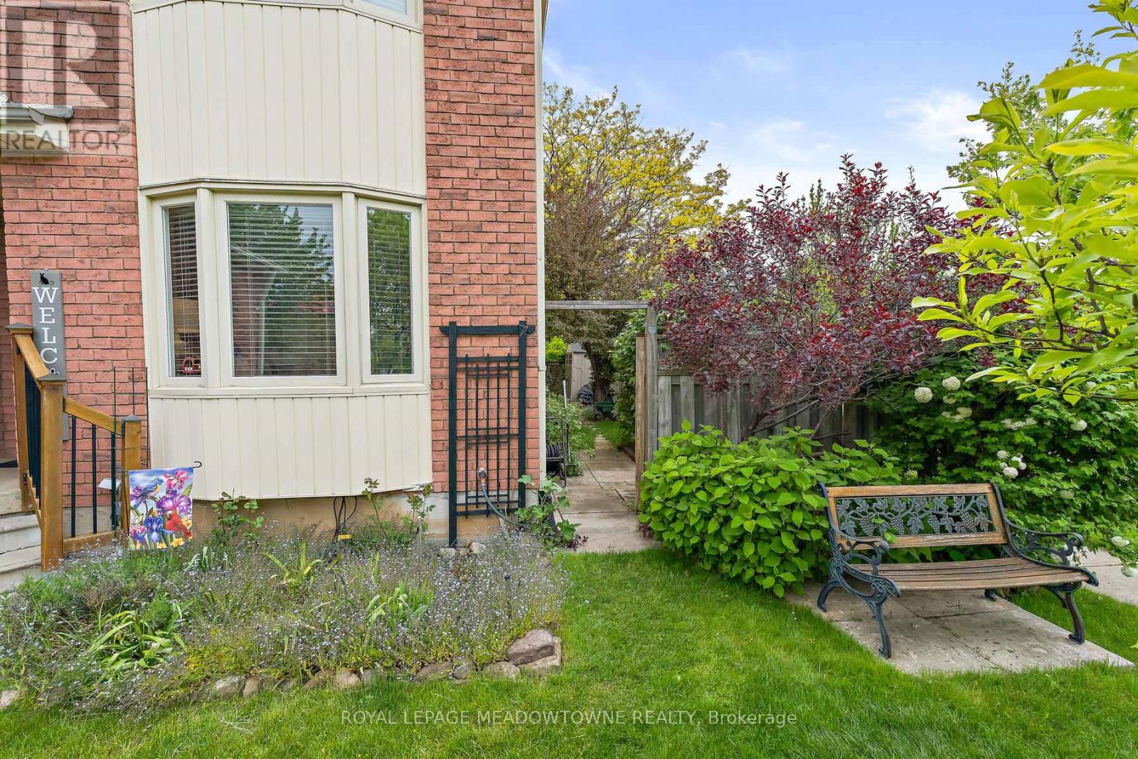 262 Murray Street, Brampton, Ontario  L6X 3T4 - Photo 46 - W12181935