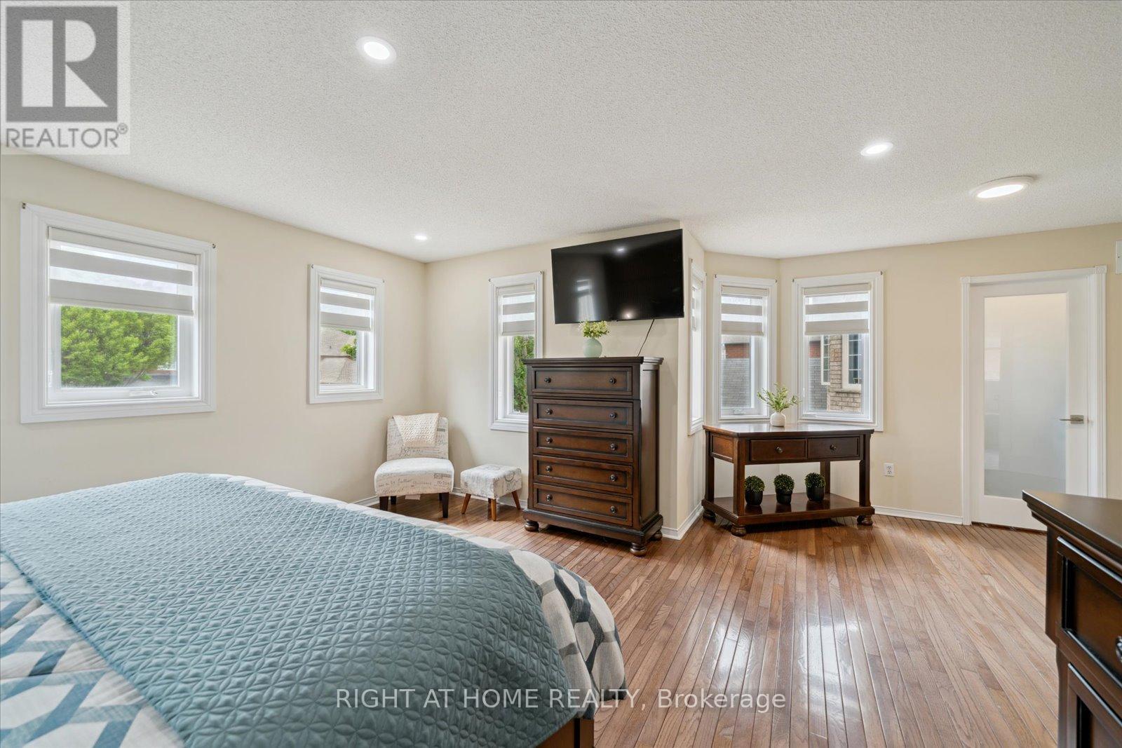 25 Mcivor Street, Whitby, Ontario  L1R 2L7 - Photo 23 - E12181940