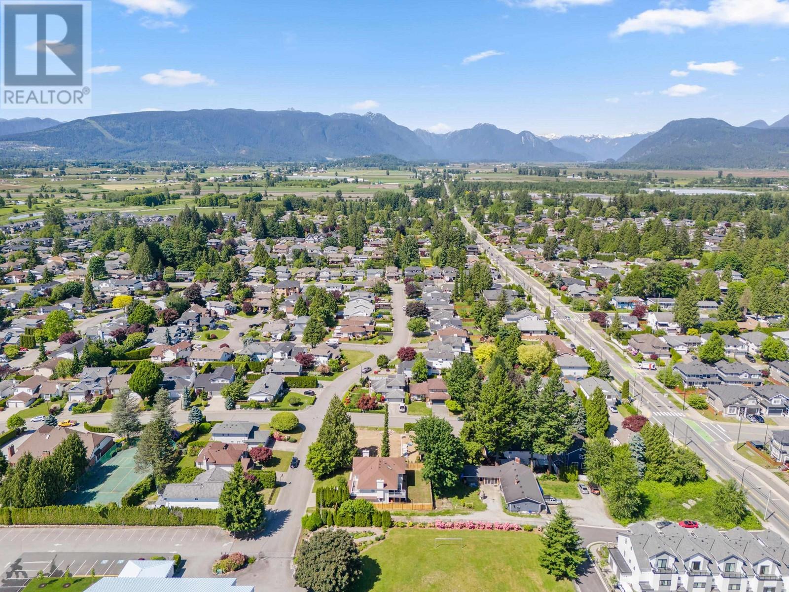 20270 121 AVENUE, maple ridge, British Columbia V2X9S4