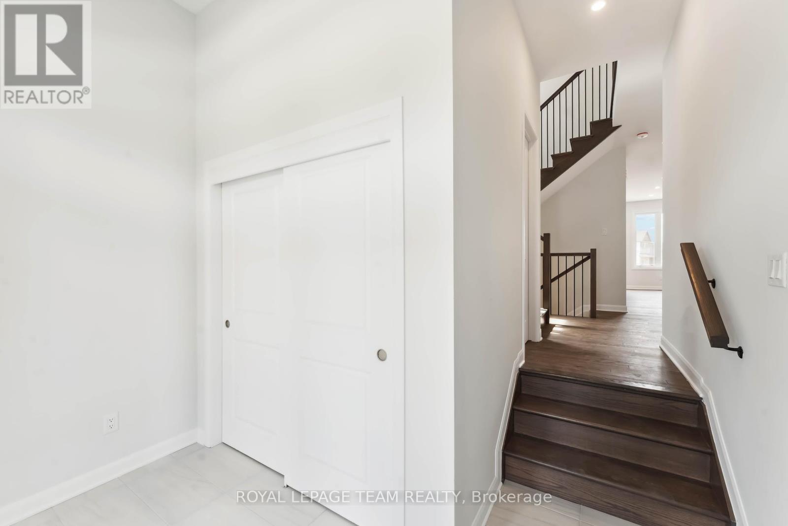 5045 Abbott Street E, Ottawa, Ontario  K2V 0V2 - Photo 6 - X11892077