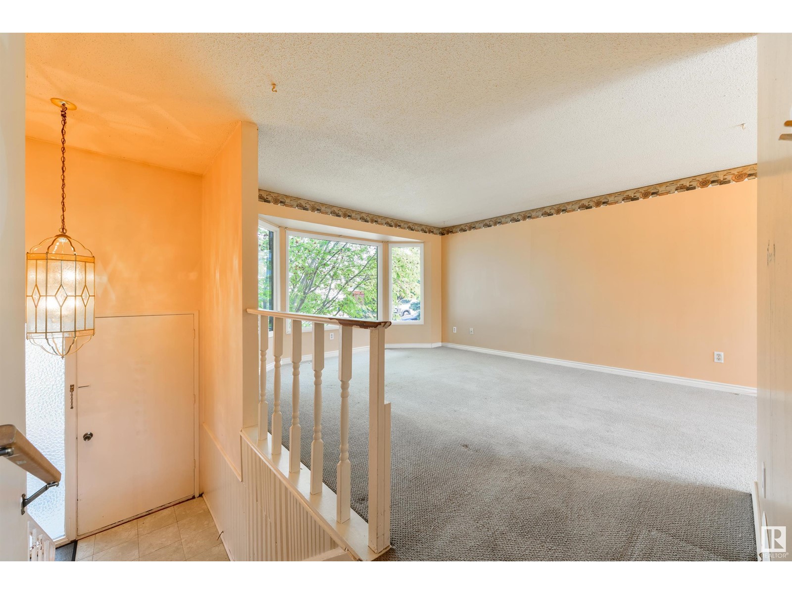 1917 65 St Nw, Edmonton, Alberta  T6L 1M1 - Photo 6 - E4439188