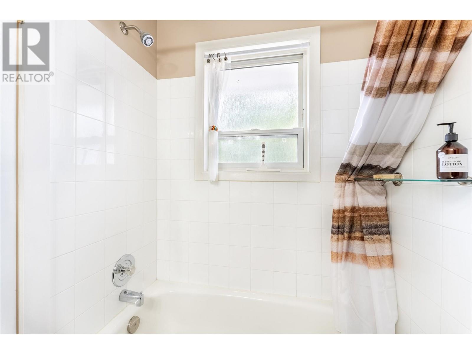 5134 THOMPSON Road, Kitchener, BC V0B1W2