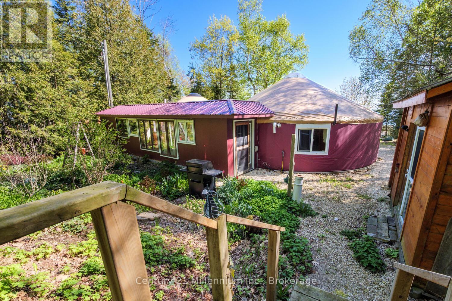 504569 Grey Road 1, Georgian Bluffs, Ontario  N0H 2T0 - Photo 5 - X12150014