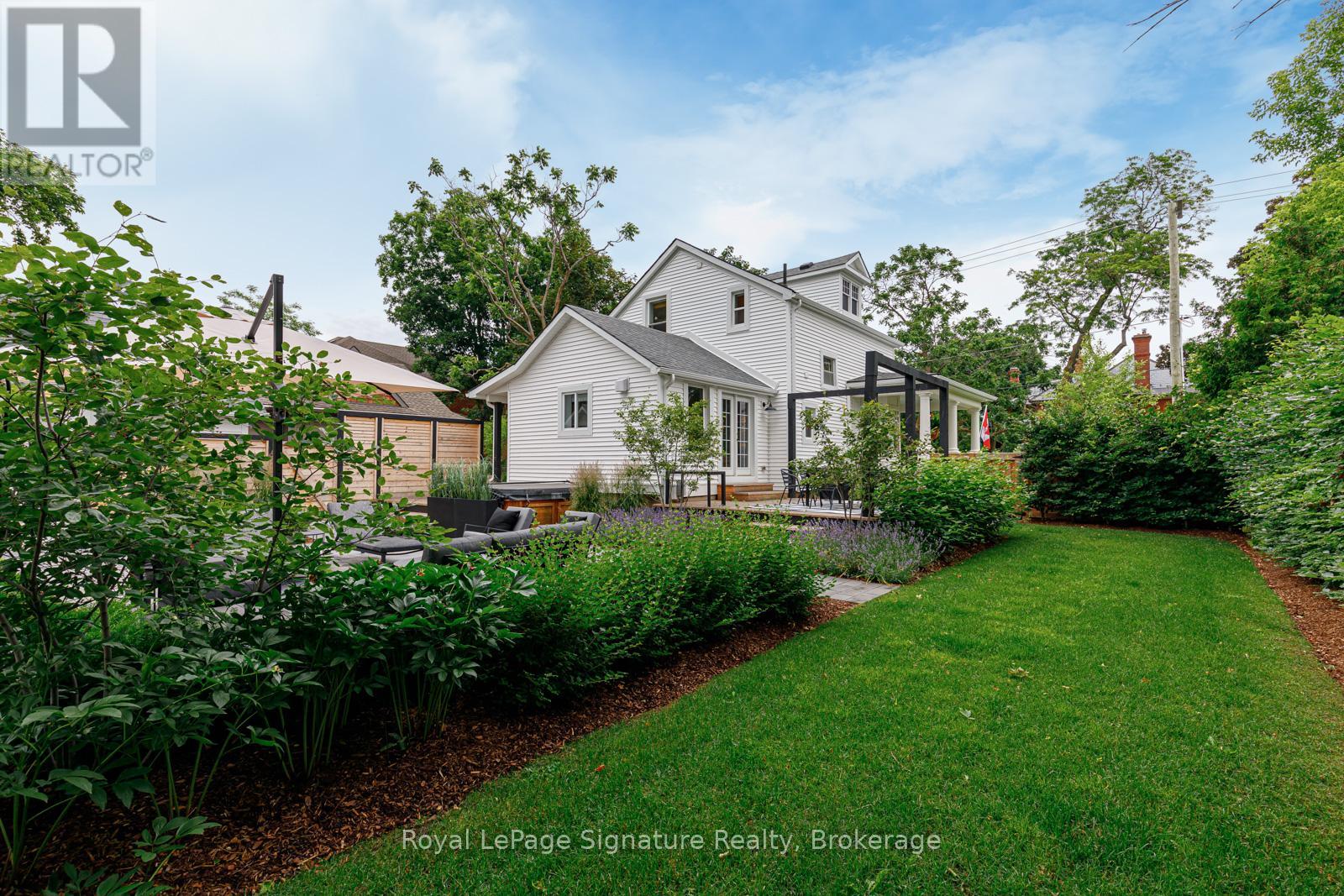 9 Alfred Street W, Blue Mountains, Ontario  N0H 2P0 - Photo 10 - X12168452
