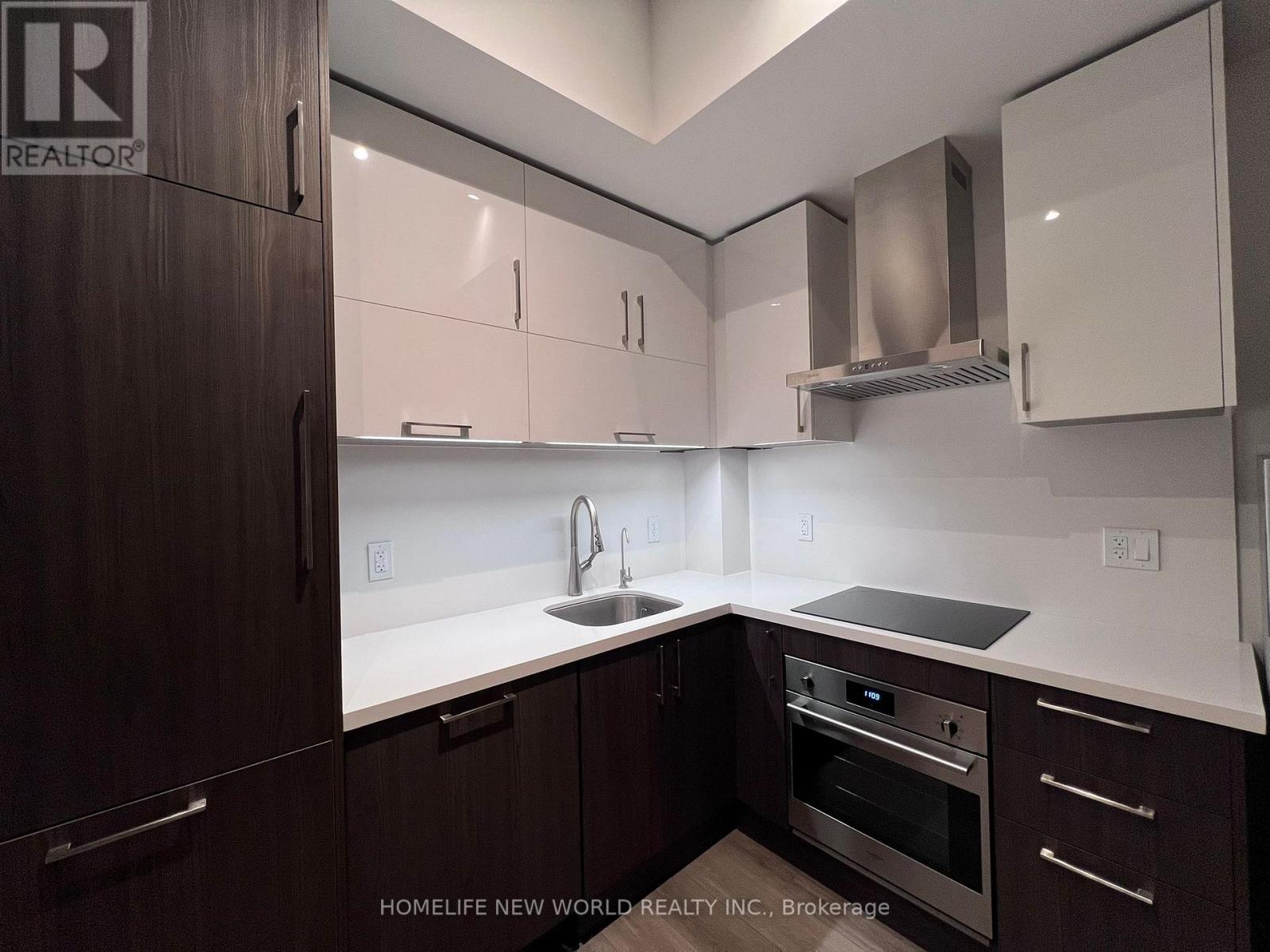 C914 - 38 Simcoe Promenade, Markham, Ontario  L6G 0H5 - Photo 5 - N12152742
