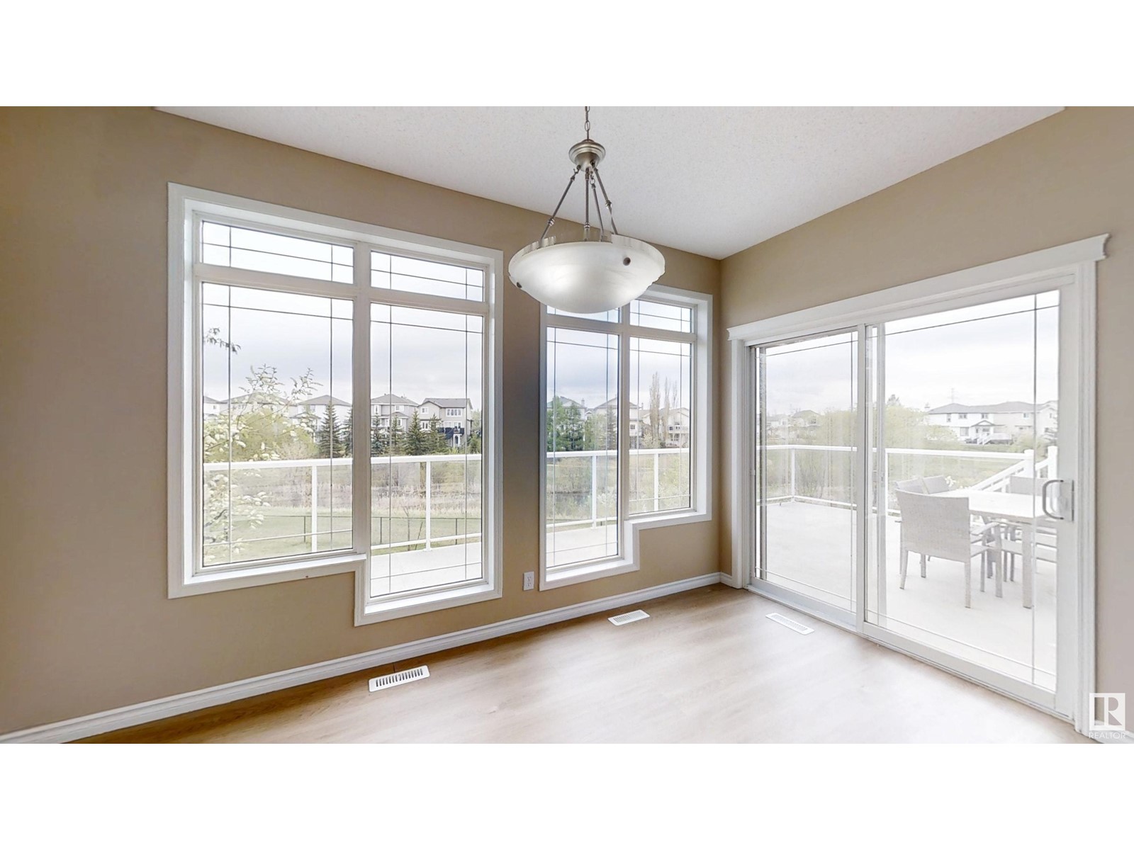 8403 5 Av Sw, Edmonton, Alberta  T6X 1H9 - Photo 19 - E4435945