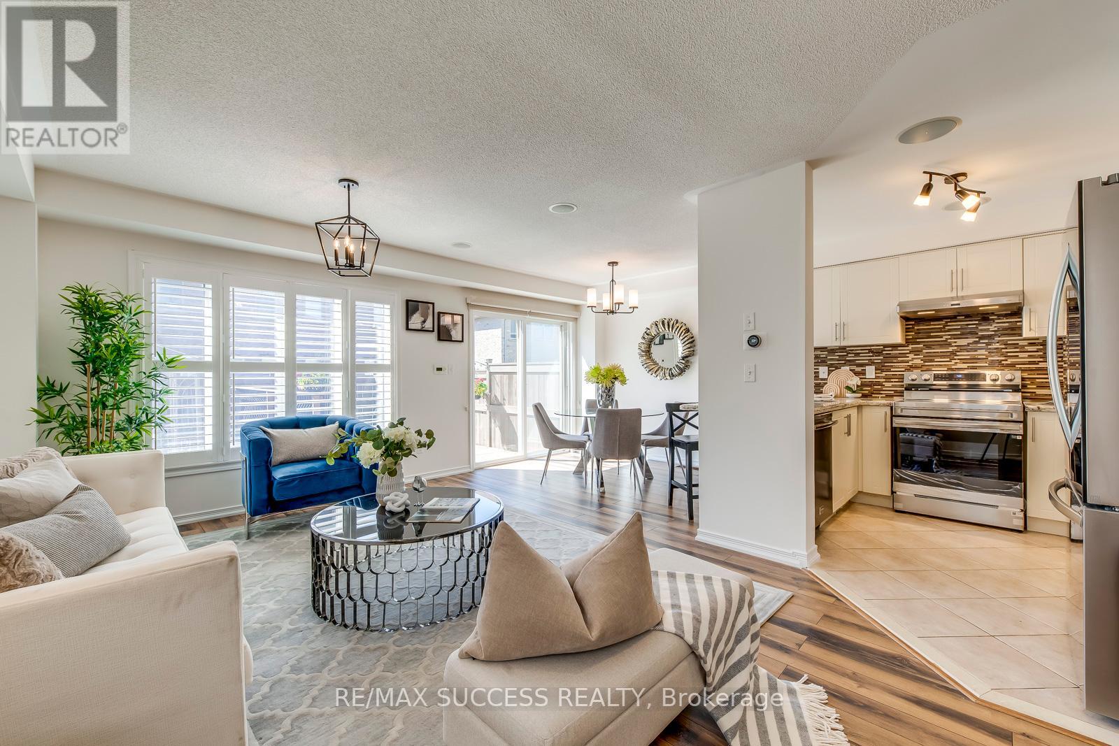 4275 Murvel Avenue, Burlington, Ontario  L7M 0M9 - Photo 9 - W12180068