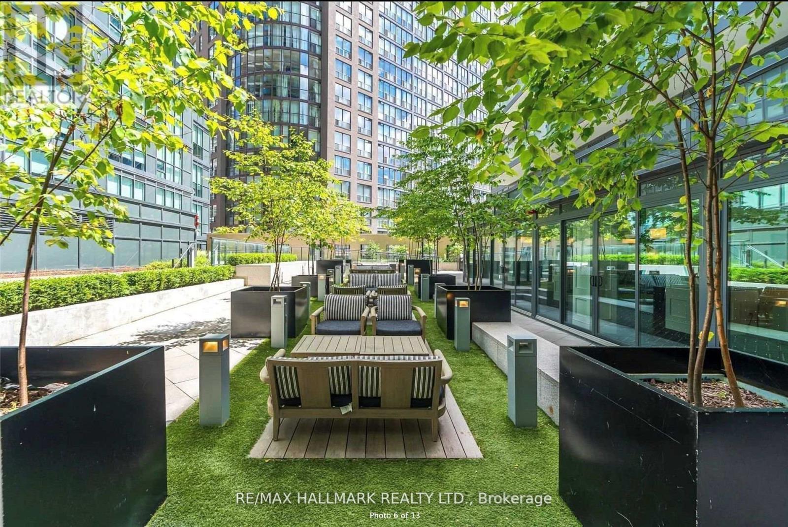 1715 - 955 Bay Street, Toronto, Ontario  M5S 2A2 - Photo 20 - C12182189