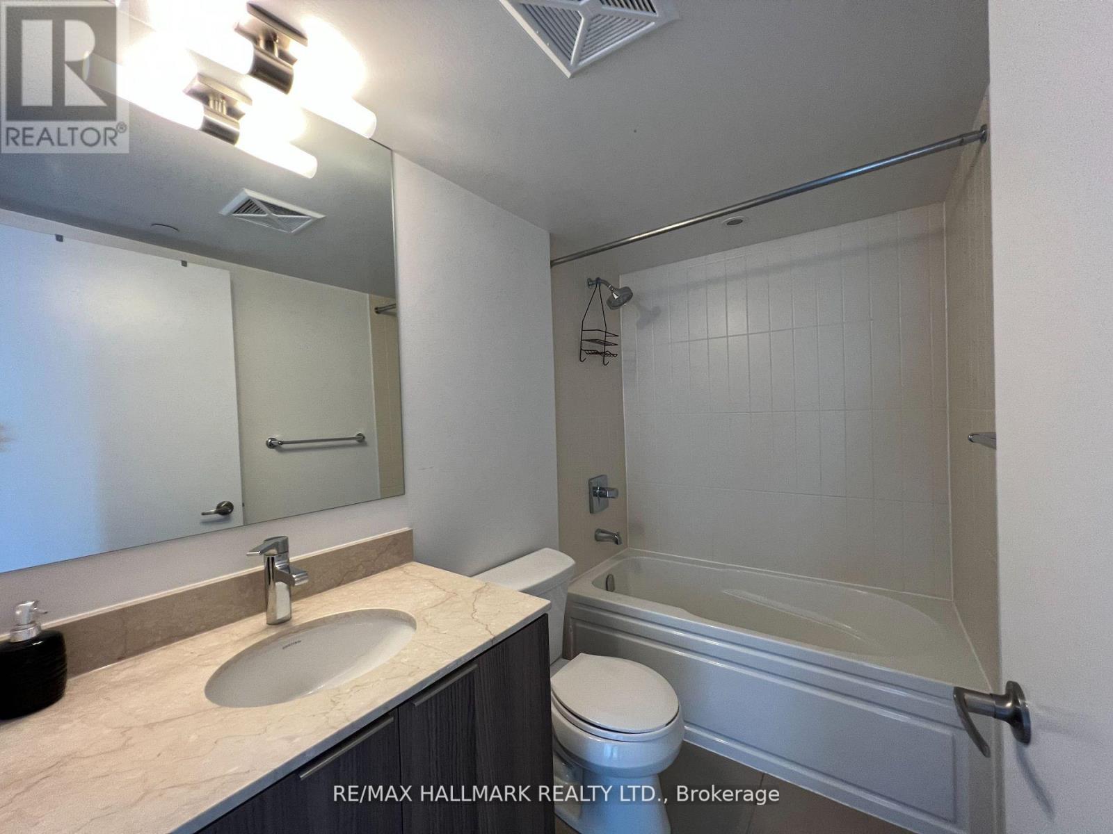 1715 - 955 Bay Street, Toronto, Ontario  M5S 2A2 - Photo 6 - C12182189