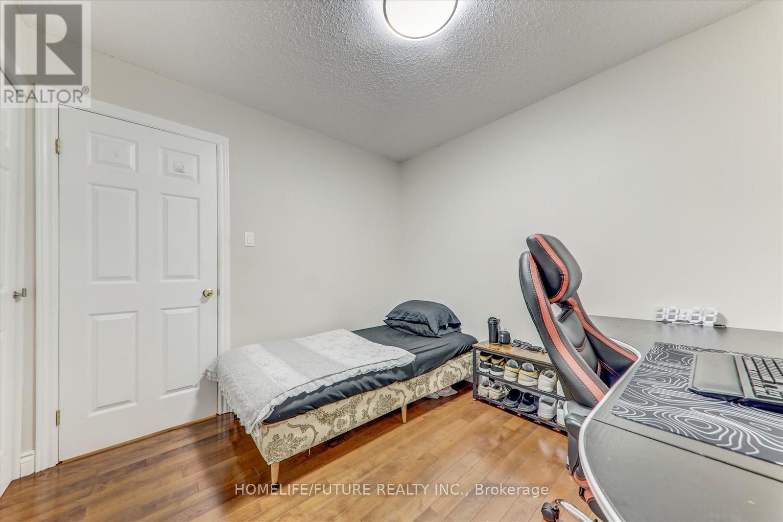 21 Mowat Court, Whitby, Ontario  L1N 8H2 - Photo 16 - E12182190