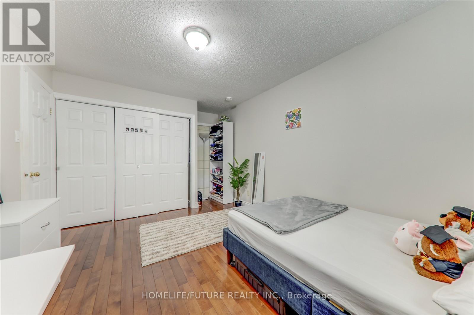 21 Mowat Court, Whitby, Ontario  L1N 8H2 - Photo 23 - E12182190