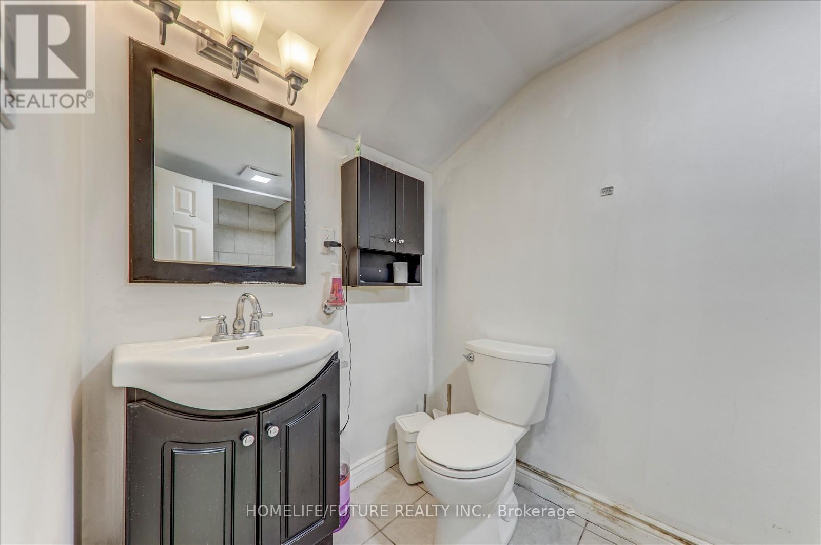 21 Mowat Court, Whitby, Ontario  L1N 8H2 - Photo 29 - E12182190