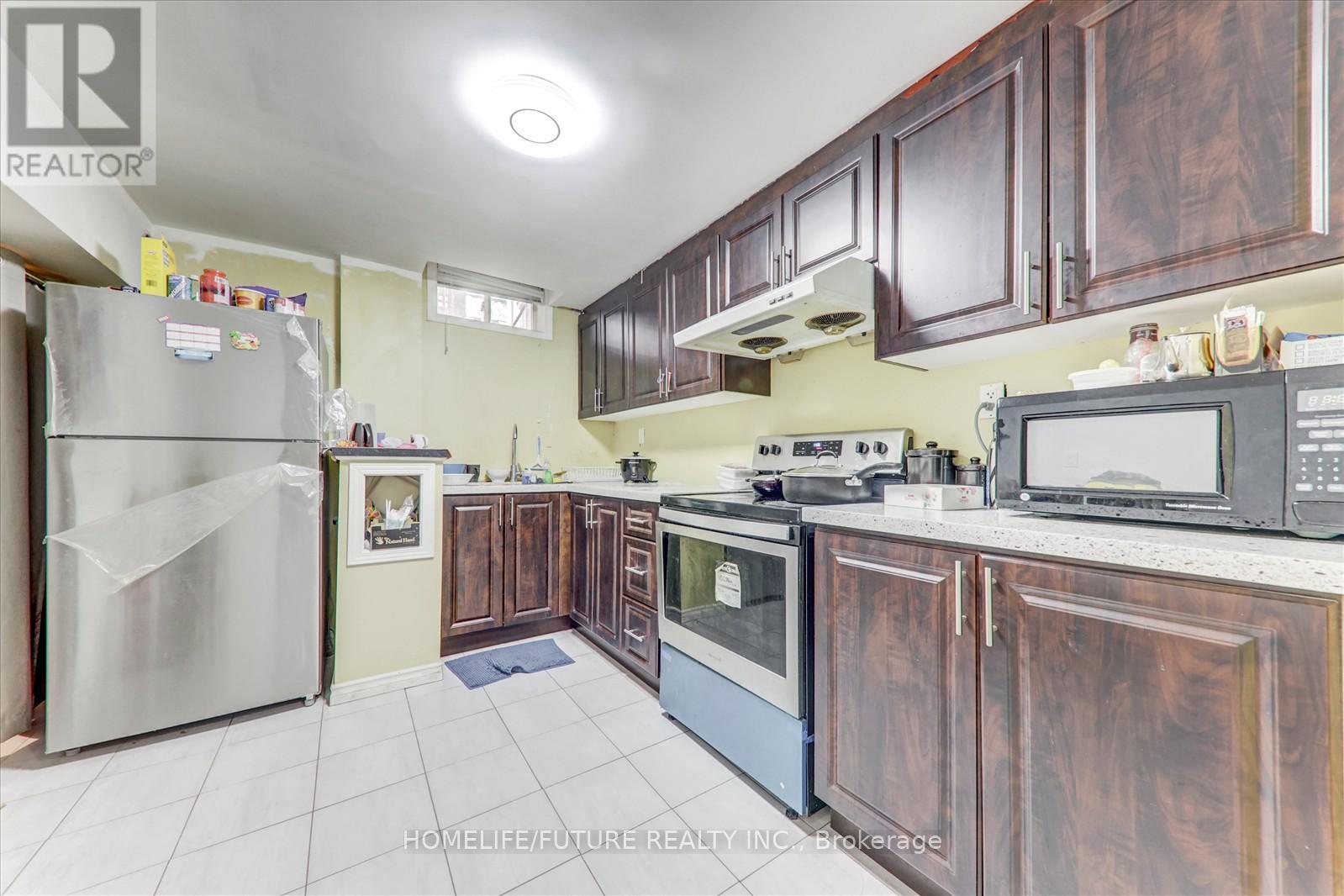 21 Mowat Court, Whitby, Ontario  L1N 8H2 - Photo 31 - E12182190