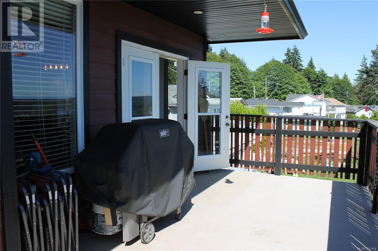 Property at 431 Davis Rd image 2