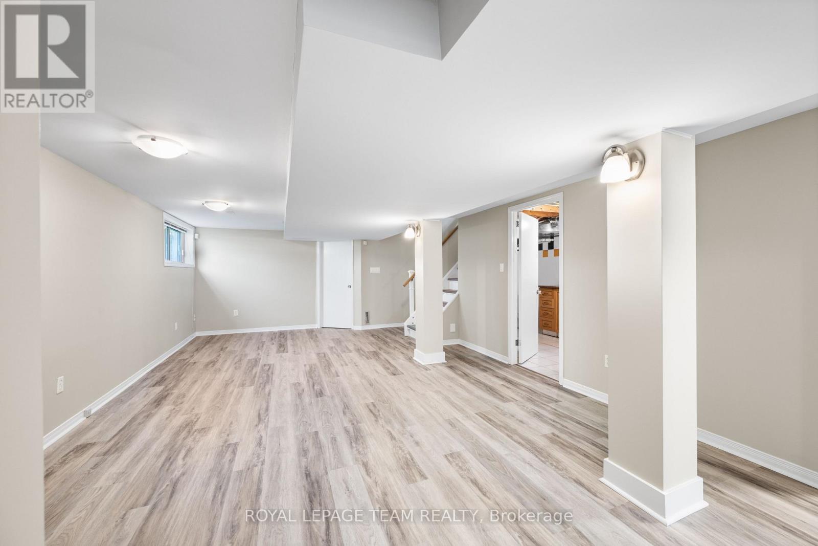 3 Millbrook Crescent, Ottawa, Ontario  K2E 5B6 - Photo 25 - X12182321