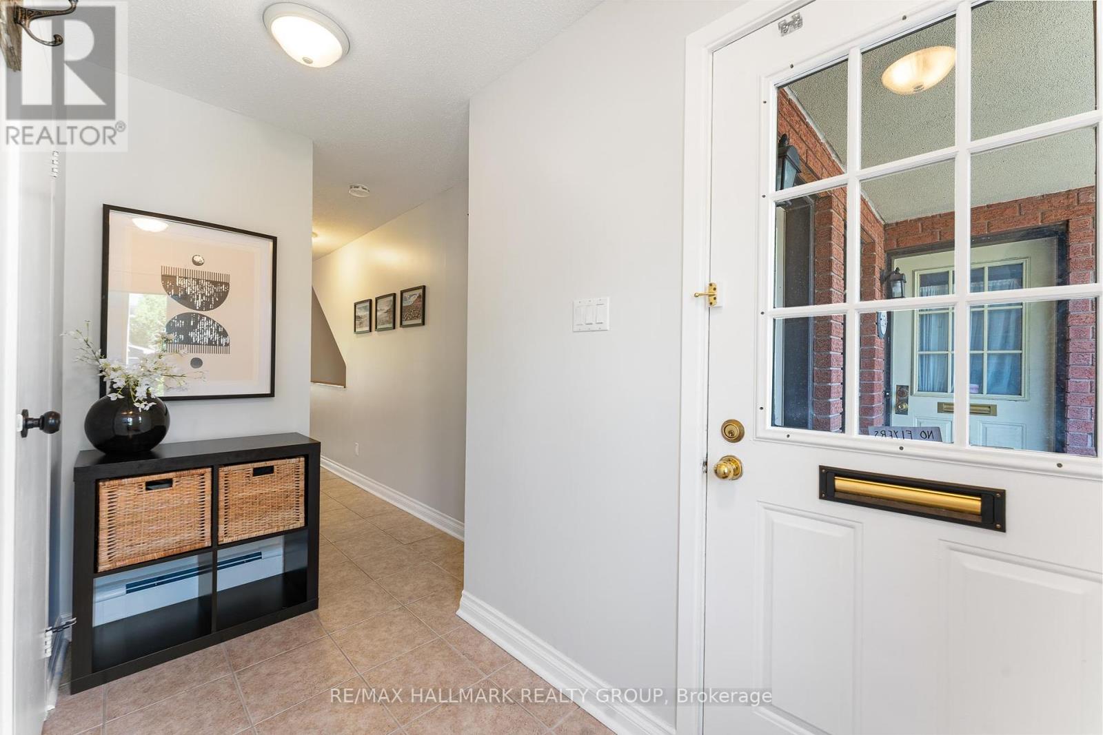 1158 Blasdell Avenue, Ottawa, Ontario  K1K 0C2 - Photo 4 - X12182421