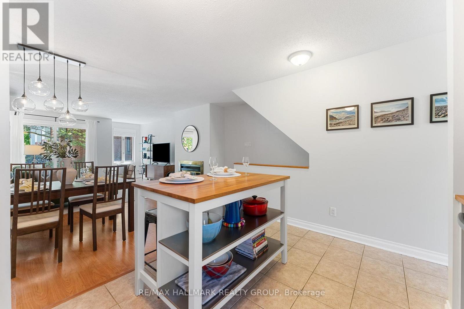1158 Blasdell Avenue, Ottawa, Ontario  K1K 0C2 - Photo 8 - X12182421