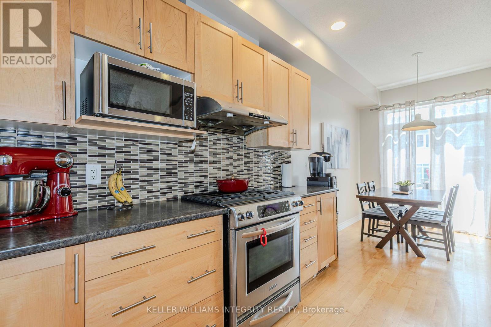 564 Remnor Avenue, Ottawa, Ontario  K2T 0A5 - Photo 15 - X12176631