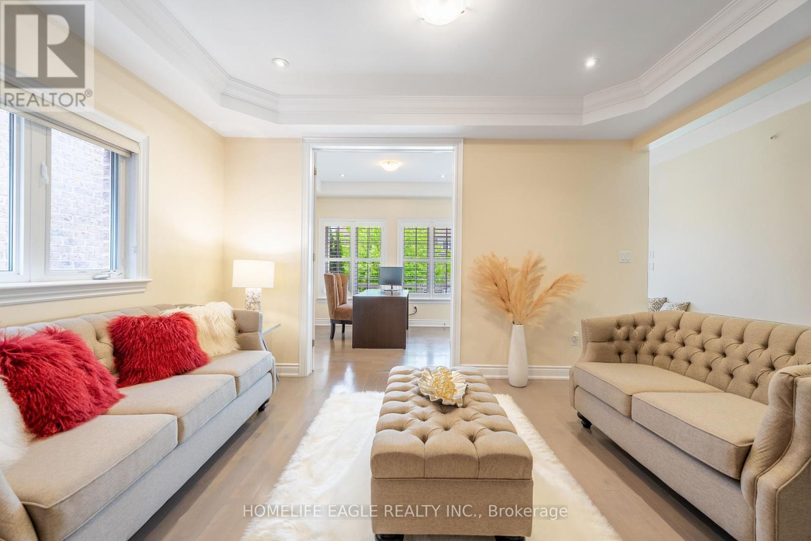 218 Frederick Curran Lane, Newmarket (Woodland Hill), Ontario  L3X 3J2 - Photo 5 - N12182226