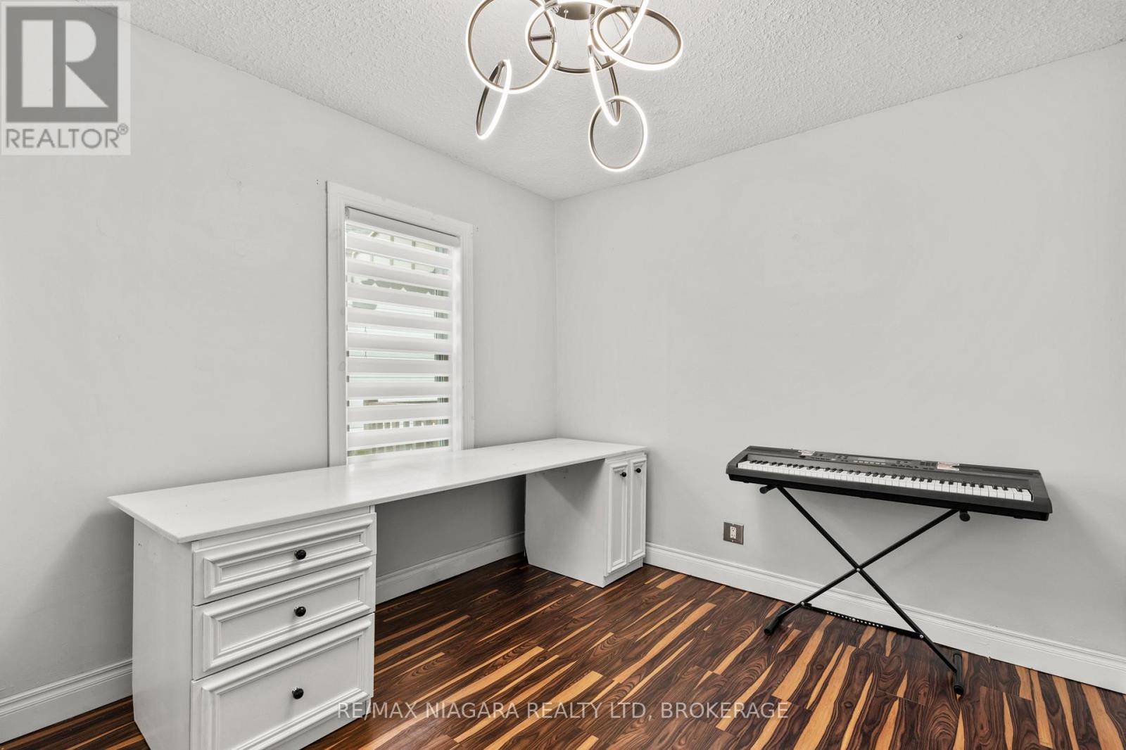 272 Wallace Avenue S, Welland, Ontario  L3B 1R6 - Photo 17 - X12182390